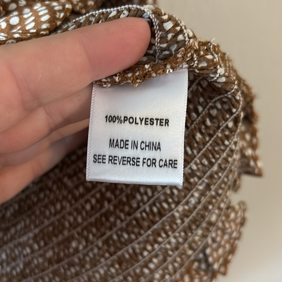 Lucy Paris Nadia Smocked Top - Picture 3 of 6